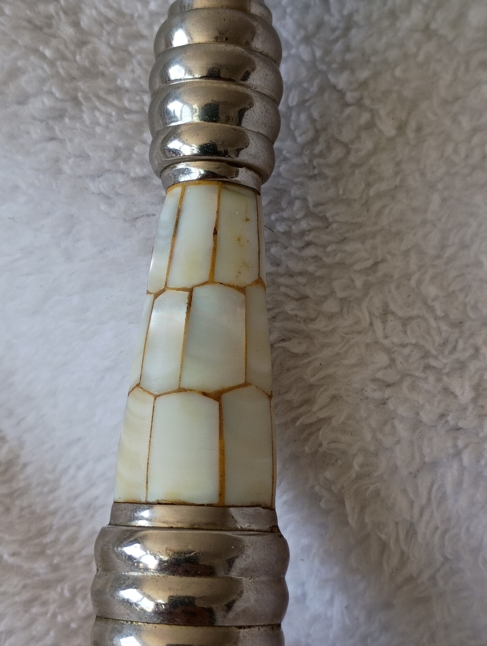 Decorative Silver and Cream Handheld Magnifier - Picture 3 of 10